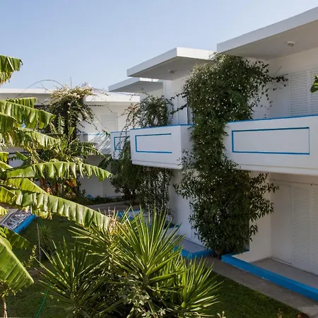 Yiannis And Aparthotel